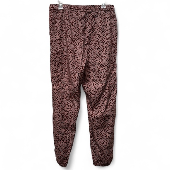 Victoria Secret Pink Easy Lightweight Joggers Leopard Pants Size L Large - Picture 4 of 9